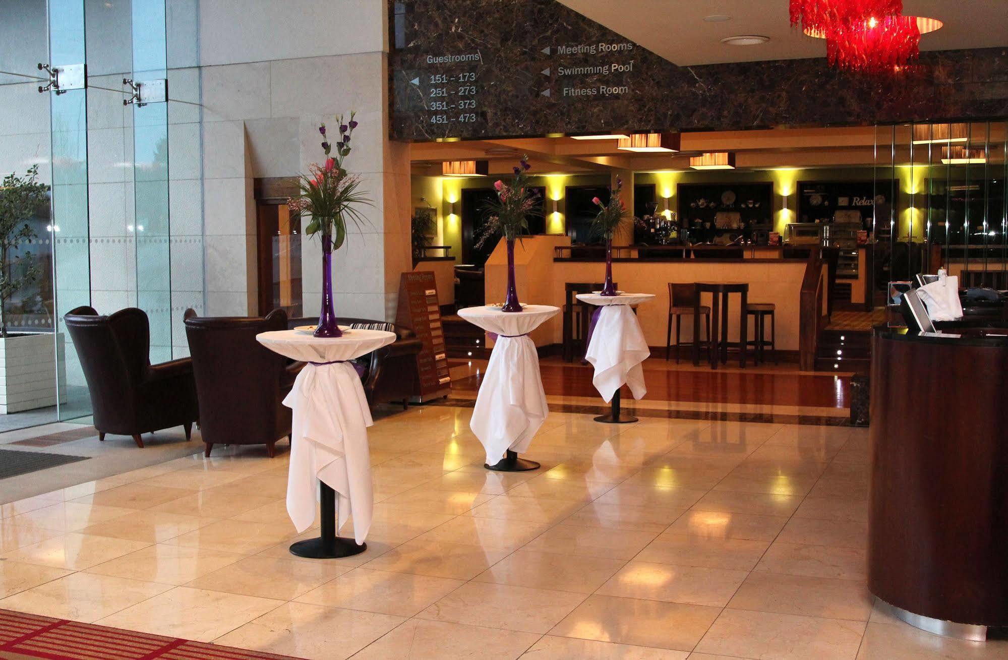 Clayton Hotel Galway Exterior foto
